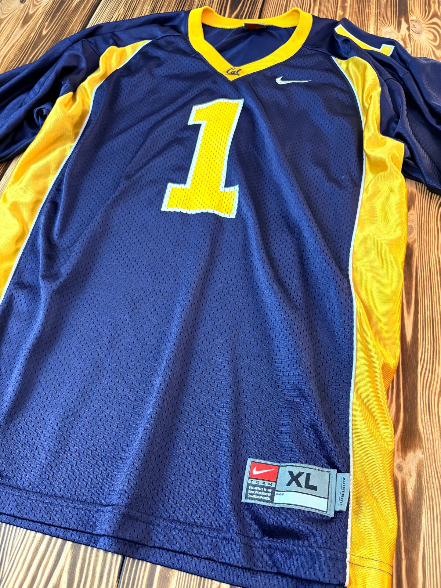 Original Nike Cal Football Jersey – Größe XL (fällt groß aus)