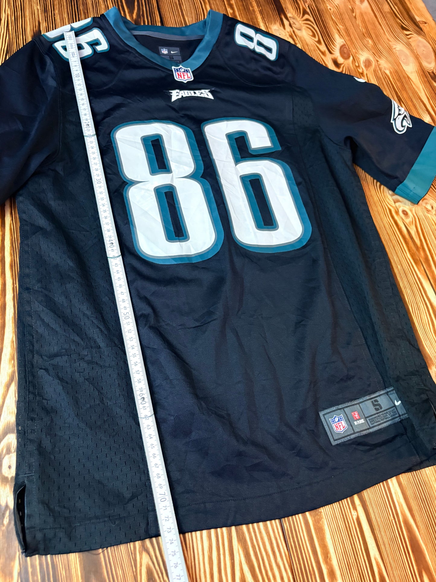 Nike NFL Philadelphia Eagles #86 Jersey – Größe S (fällt deutlich größer aus!)