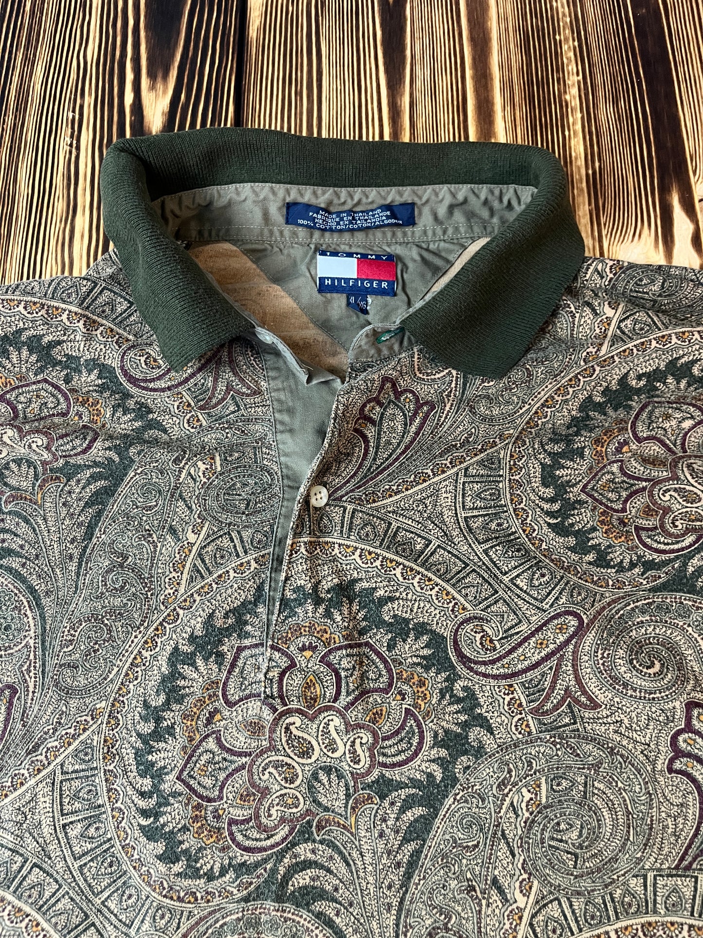🔥 Vintage Tommy Hilfiger Paisley Polo Shirt 🔥