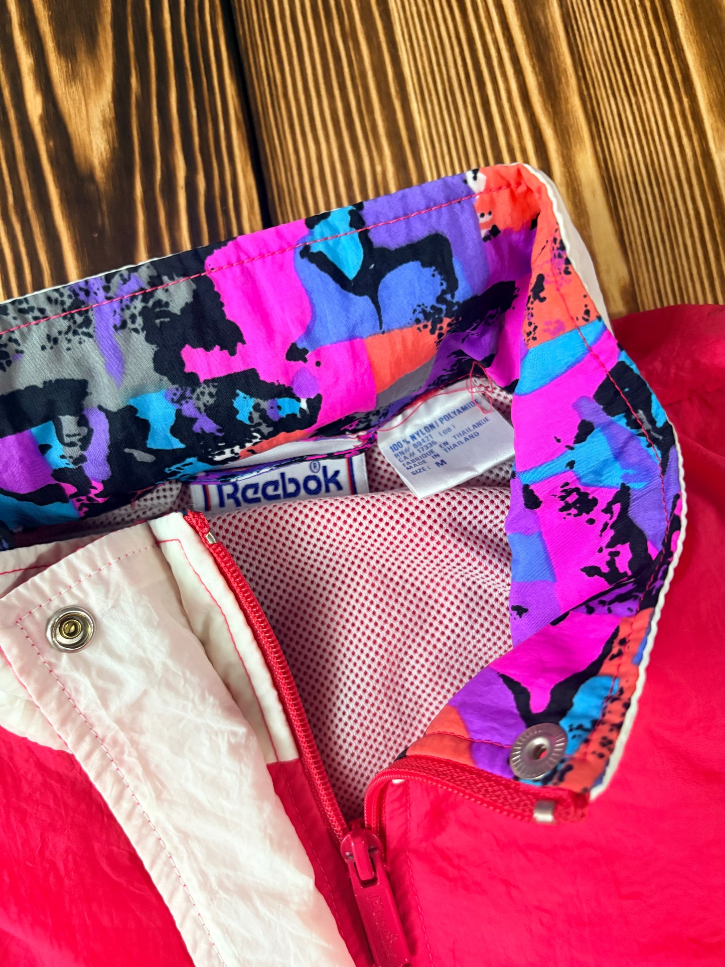Reebok Vintage Windbreaker Jacke – 90s – Pink/Weiß – Größe M