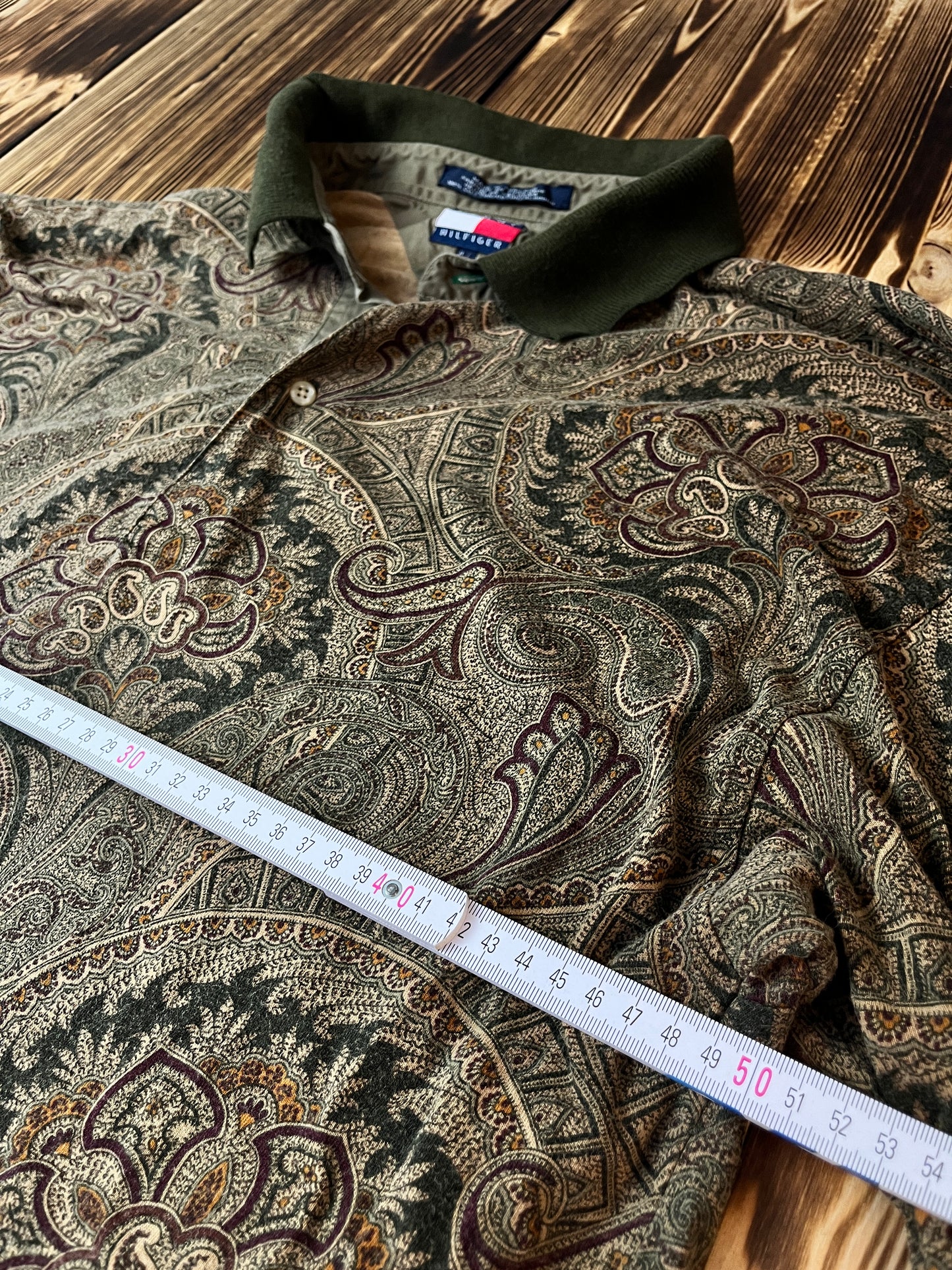 🔥 Vintage Tommy Hilfiger Paisley Polo Shirt 🔥