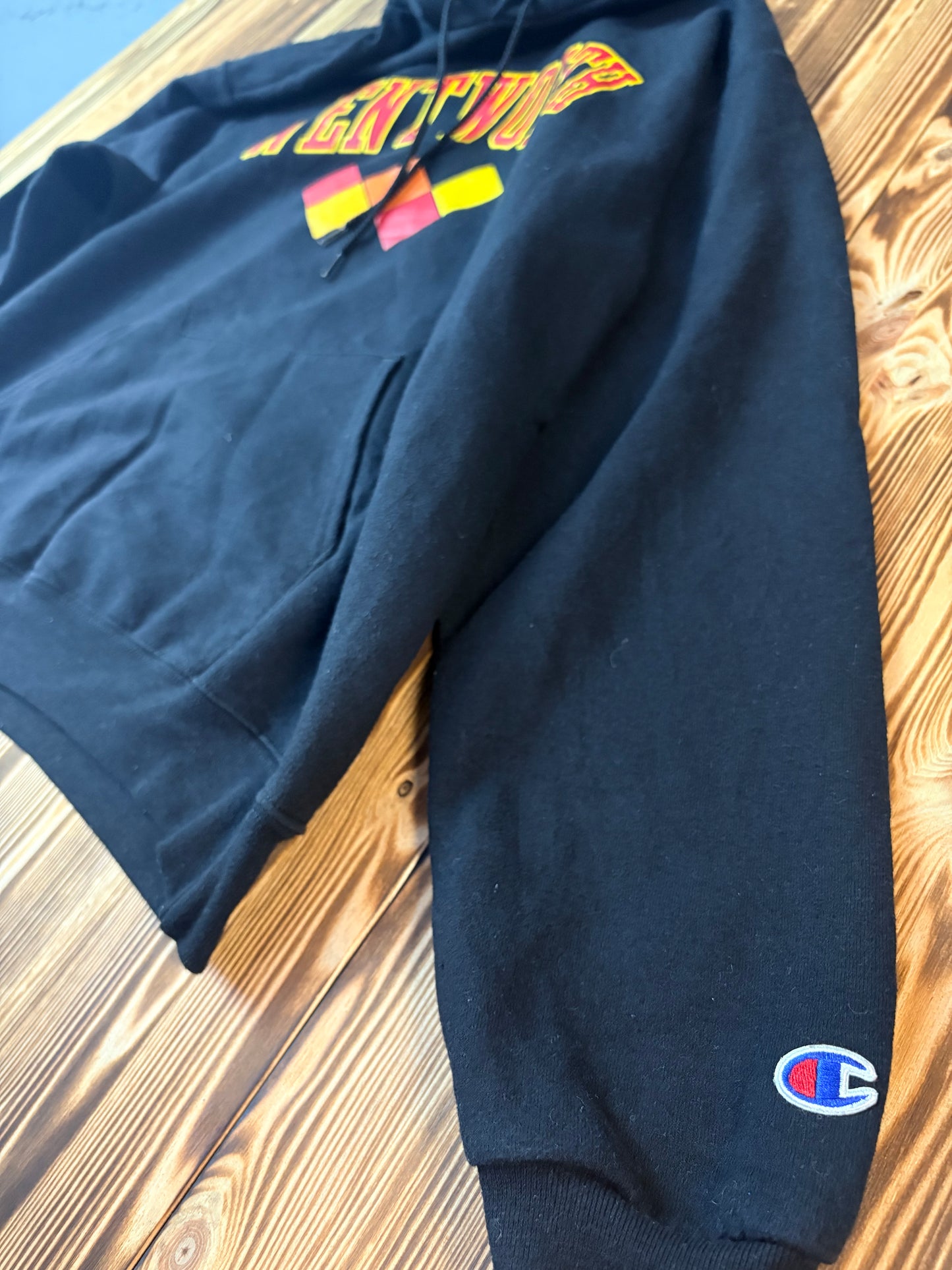 Original Champion Wentworth Hoodie Schwarz – College Streetwear – Größe L