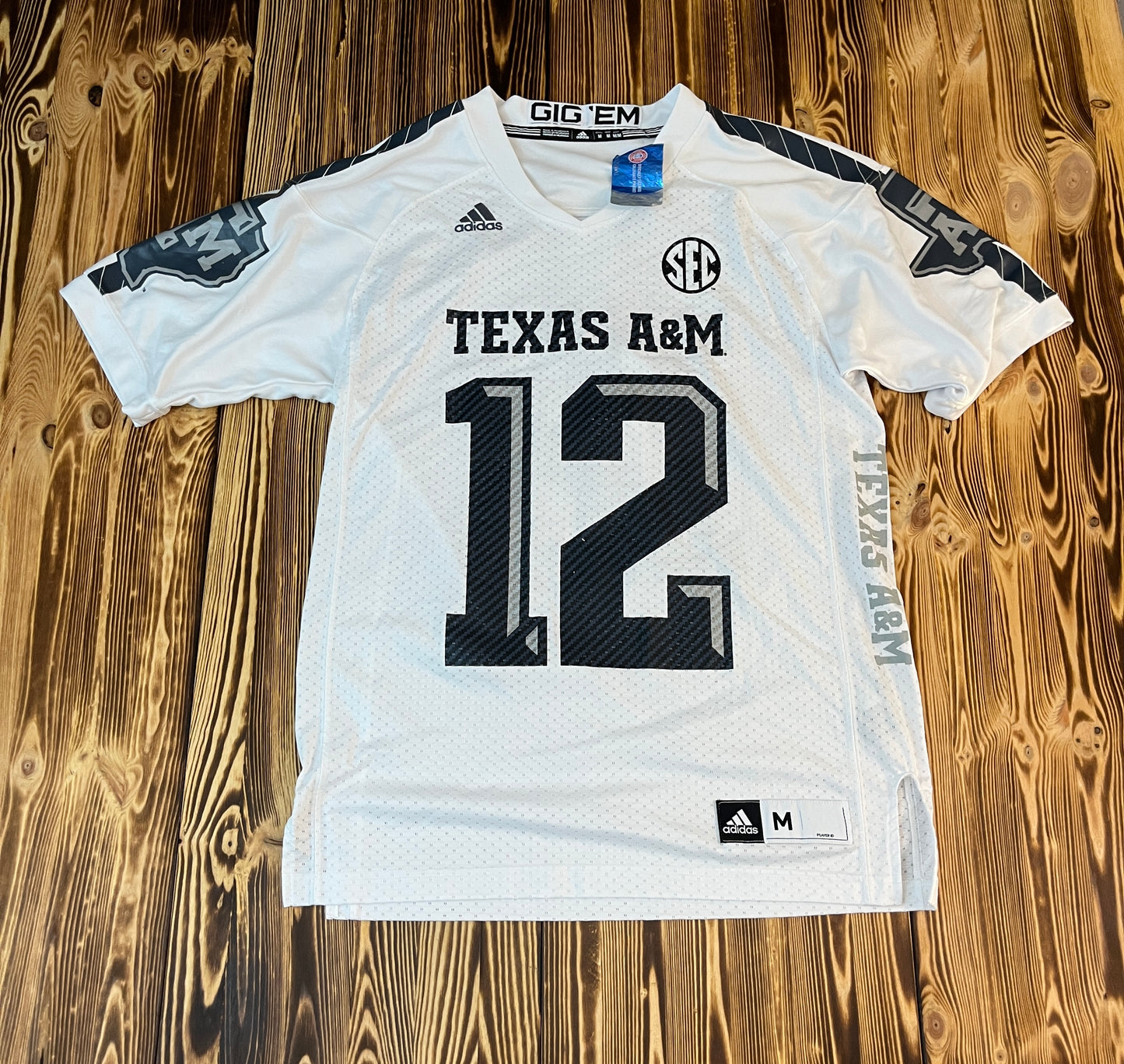 Adidas Texas A&M #12 Football Jersey – Größe M (fällt deutlich größer aus!)