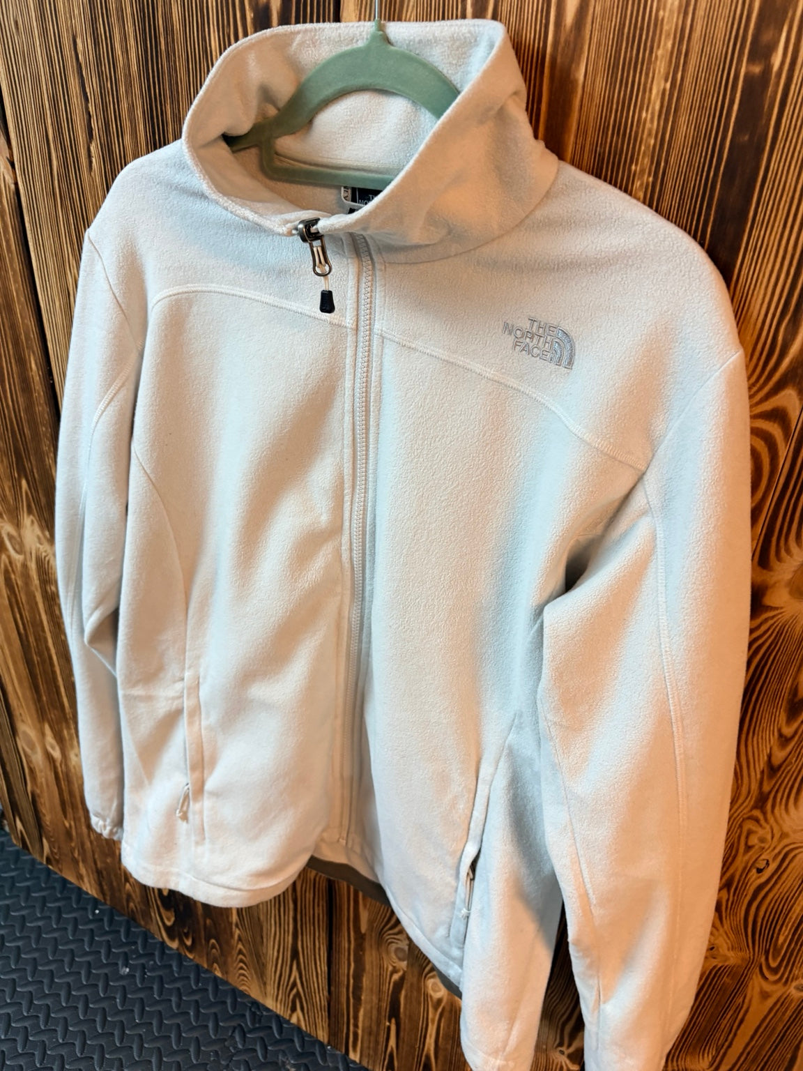 The North Face weiße Fleecejacke Vorderseite
