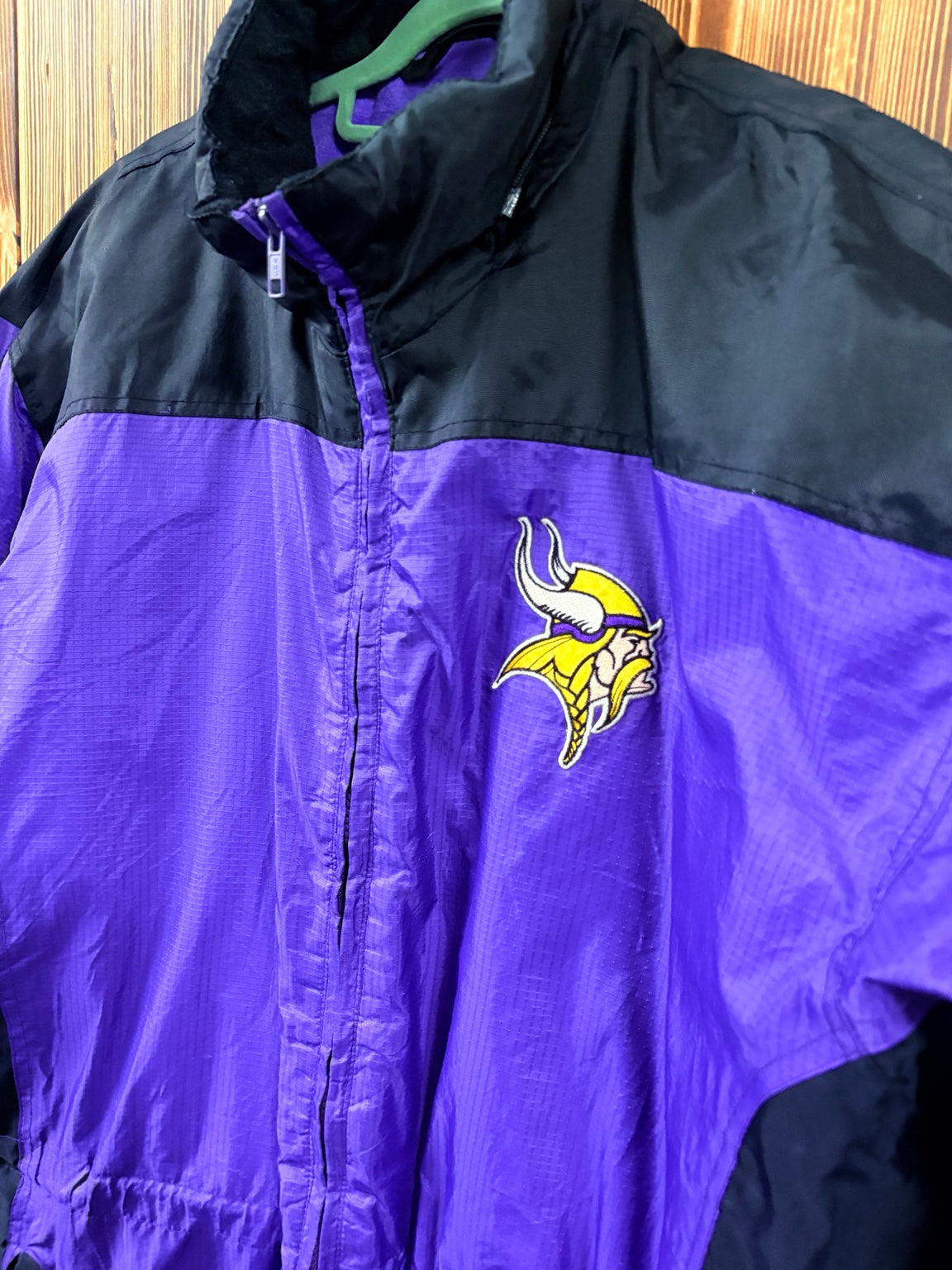 Minnesota Vikings Windbreaker Logo Detail